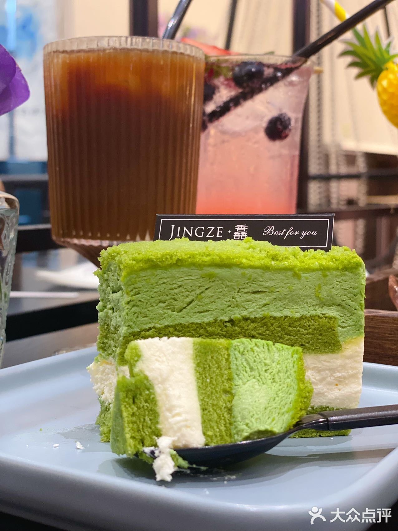 在深圳！这绝美的氛围感才是我要的甜品店