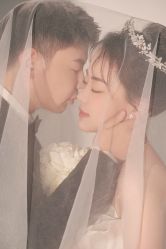 -雪中彩影婚纱摄影·微光艺术中心