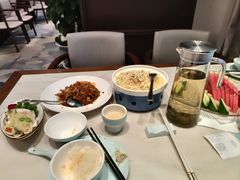 -满江红四季餐厅 · 国家五钻级酒家(新纪元大酒店店)