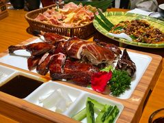 -老滇山寨•云南特色菜•地方菜•民族风情歌舞表演(金碧店)