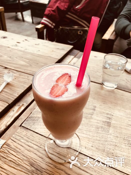 漫咖啡(北小河公园店)草莓思慕雪图片 - 第14张