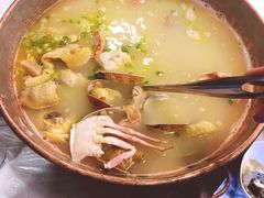 -鲜入围煮花胶鸡海鲜火锅