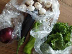 -滨海新区濒开里菜市场