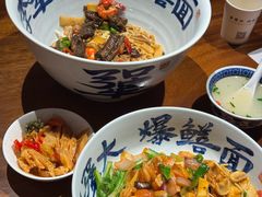 -李犟大爆鳝面·手工蟹黄包(湖滨西湖店)
