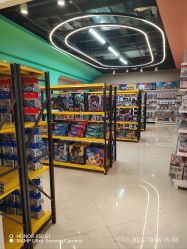 -卡通派潮品玩具折扣仓(青岛新城吾悦广场店)