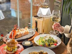 -LESCEDARS Brasserie Bistro香柏树