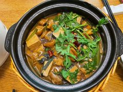 臭豆腐肥肠煲-品大三·南京菜(大行宫店)