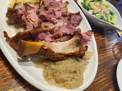 -1886德国汽车餐厅(外滩十六铺码头店)