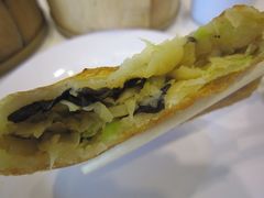 素头菜馅饼-圣河湾虾饺美食(站前店)