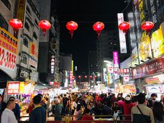 -六合夜市