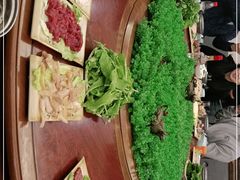 -周老三跷脚牛肉·全牛火锅(非遗传承店)