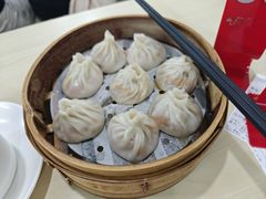 -莱莱小笼·乔艾