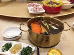 -小天鹅火锅·一线江景洪鼎旗舰店(洪崖洞店)