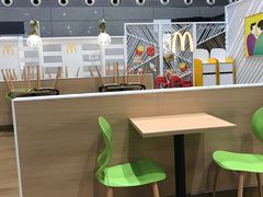 大堂-麦当劳(南京南站站外店)