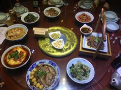 -窄巷子陕菜馆·地道陕西菜(粉巷店)