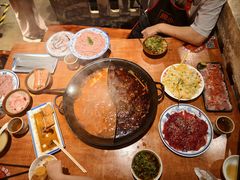 -周小明火锅(黑金冠社区店)