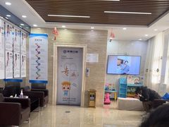 -茂菊口腔连锁(浦东南路店)