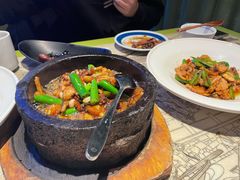 石锅杭椒牛蛙-桂满陇天书(南京德基旗舰店)