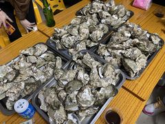 -蚝哥花姐湛江烤生蚝(美丽湾市场店)
