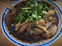 -喻味豌杂牛筋面(融创滨江壹号观麓台店)