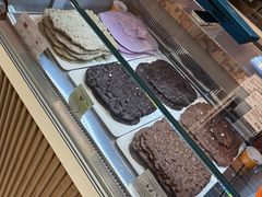 -VENCHI 闻绮(上海佛罗伦萨小镇店)