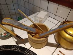 -卤校长老火锅(杨家坪直营店)