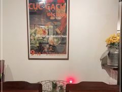 -Cuc Gach Quan Restaurant