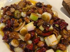 宫保鸡丁-夫妻肺片·中华老字号·正宗川菜(春熙路店)
