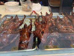 -王浩儿纪六孃甜皮鸭(乐山总店)