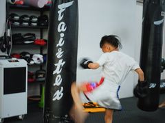 -FIGHTMAN格斗俱乐部(长宁临空店)