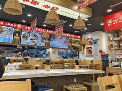 -弄堂咪道-饭香·面香·馄饨香(兴梅店)