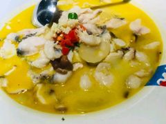-蜜桃餐厅·江浙融合菜(荟聚购物中心店)