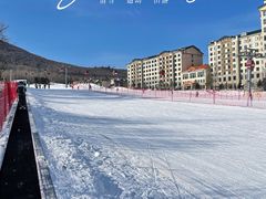 -亚布力新体委滑雪场