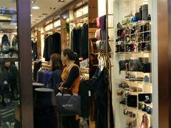 -广州白马服装市场