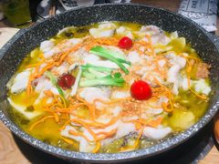 -山城外·非遗酸菜鱼(蜀都万达店)