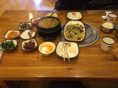 -益百岁牛尾汤(香山路店)