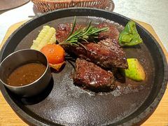 黑椒朗姆厚牛排-俄士厨房(环球港店)