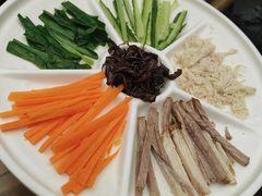 鸡丝凉米线-云海肴汽锅鸡·云南小炒(曲江大悦城店)