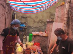 -老婆婆炒饭(小白楼1902欧式风情街店)