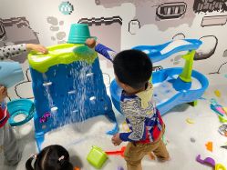 -MINI MARS KIDS CLUB亲子家庭中心(长宁天山店)