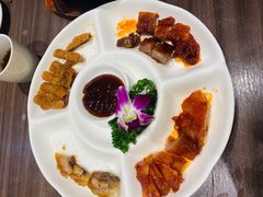 烧腊拼盘-周锦记广式餐厅(格林生活坊2期店)