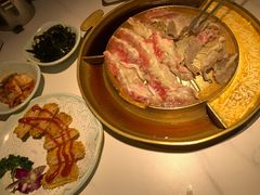 -猪啊牛呀羊啊铜盘烤肉(正大广场店)