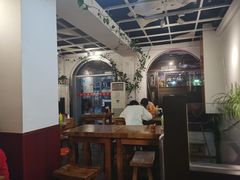 -丽虹云南过桥米线(兴工街店)