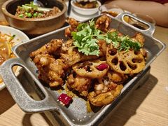 馋嘴香锅牛蛙-佬肥猫(周浦万达店)