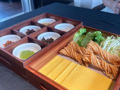 -鲁采LU STYLE(新天地店)