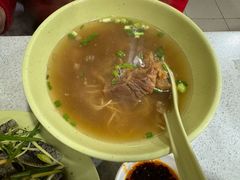 红闷腩汤面-联记面家(新马路店)
