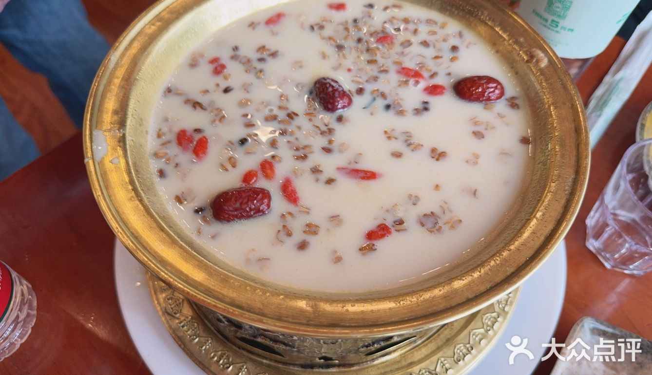 夕阳的布达拉宫和我共进晚餐