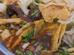 -柳州肥姨妈大骨螺蛳粉(东靖路店)