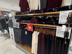 -优衣库(上海虹口龙之梦店)