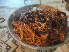 -满格嗦新疆椒麻鸡火锅.炒米粉(川大江安校区店)